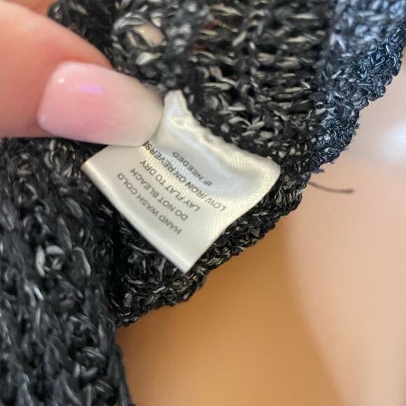 Haute Project sweater knit black & gray sweater long sleeve back button SZ S - Picture 6 of 12